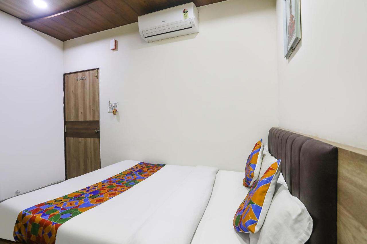 Fabhotel Vedanta Inn - Nr Sitabudli Fort Нагпур Экстерьер фото